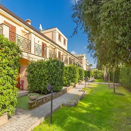 Hébergement de vacances With 4 And Garden, Cleaning Included *