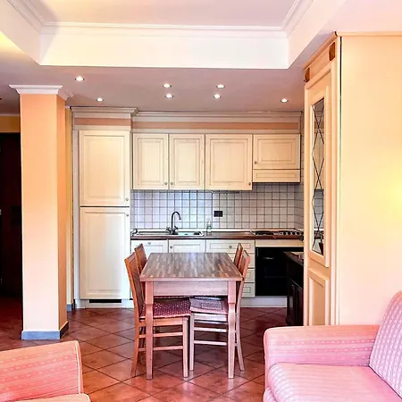 Hébergement de vacances With 4 And Garden, Cleaning Included Rome